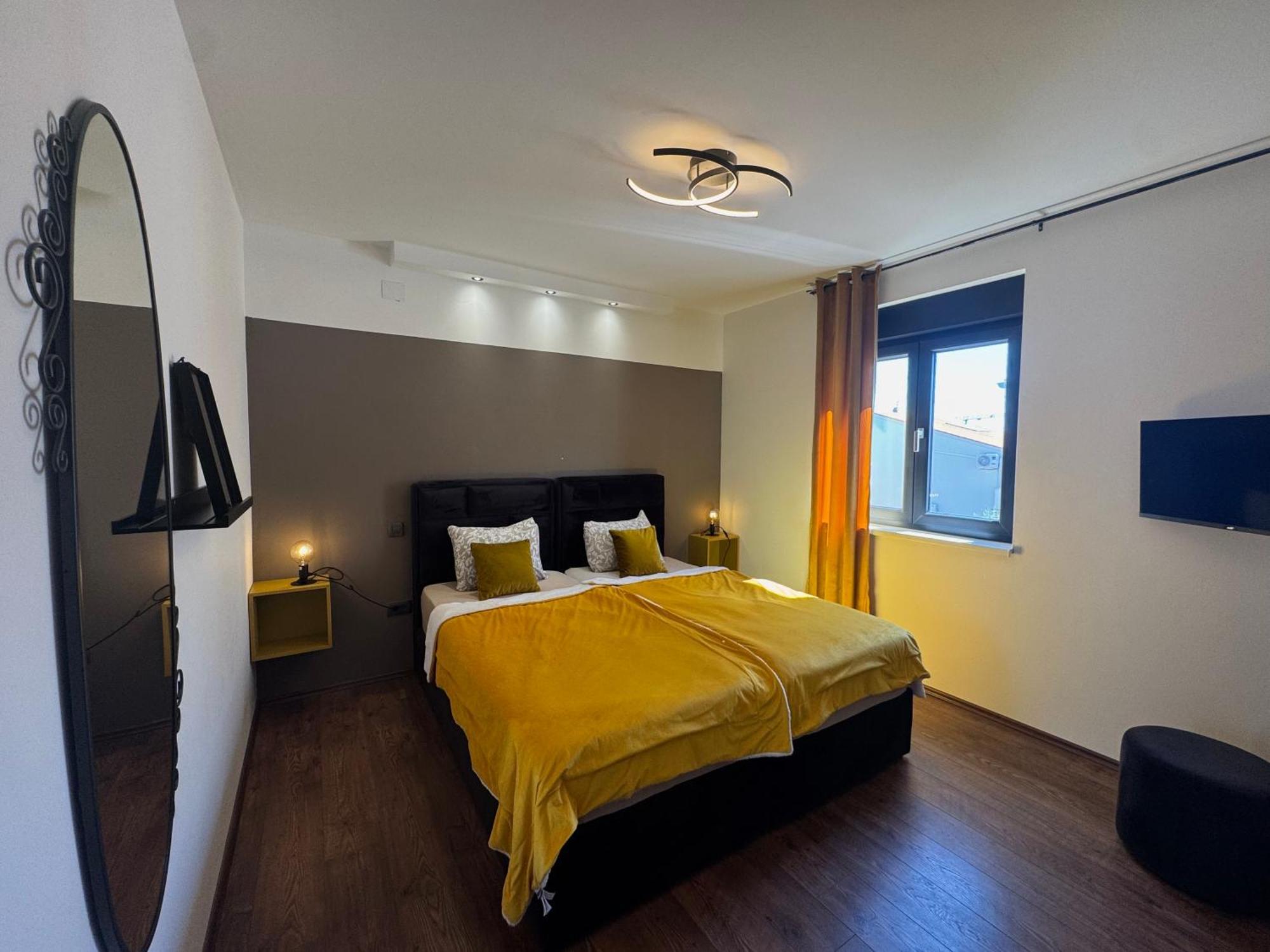 Apartamento Golden Sunset 3 Njivice Exterior foto